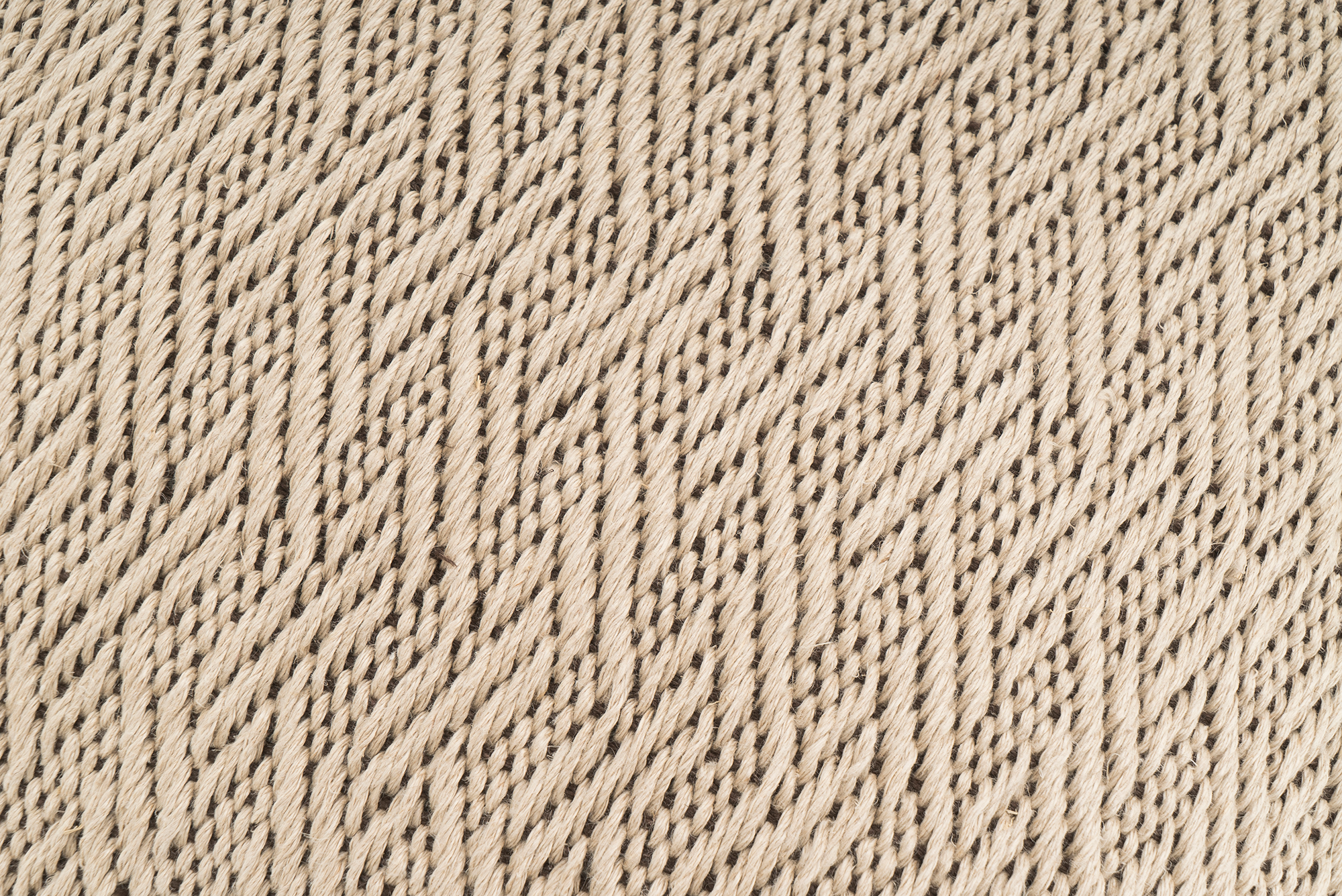 Sustainable Romanian hemp pillowcase, handwoven, chevron motif, beige, 17 inches.